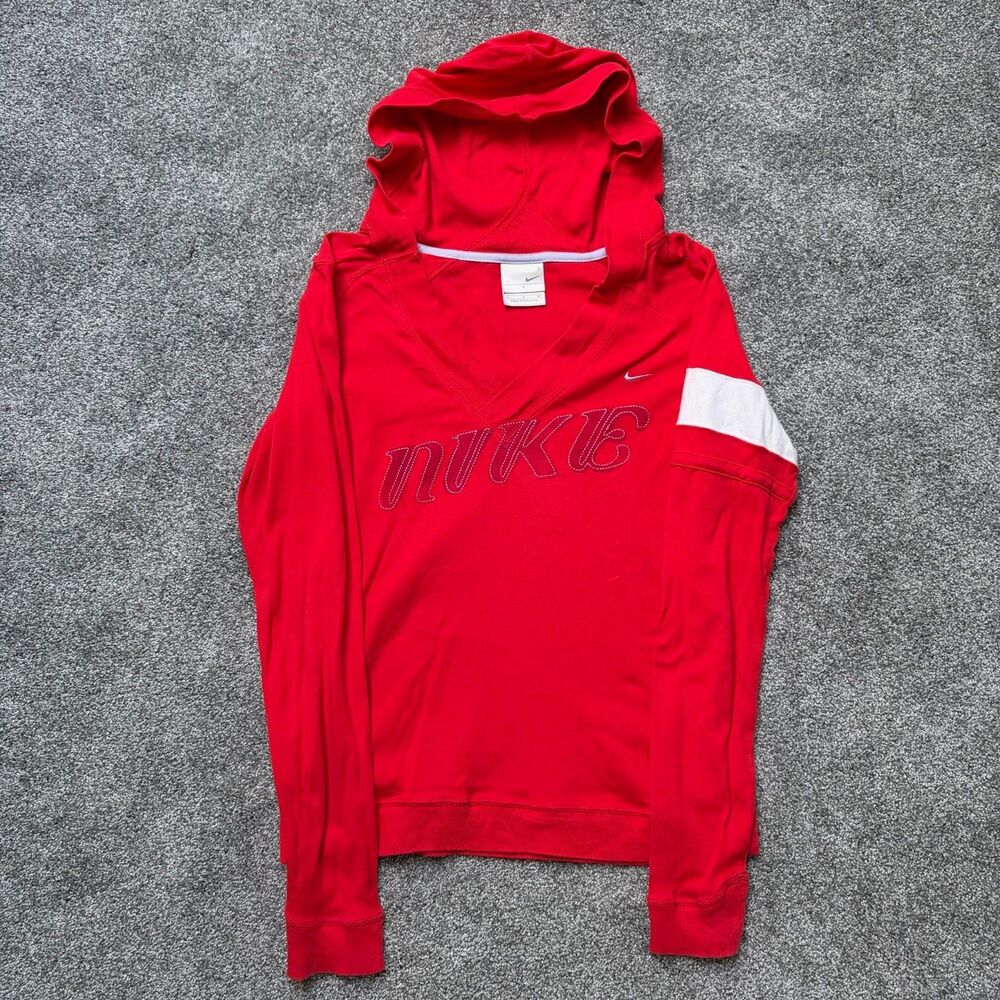 Nike Women’s Y2K embroidered lightweight pullover t-shirt hoodie